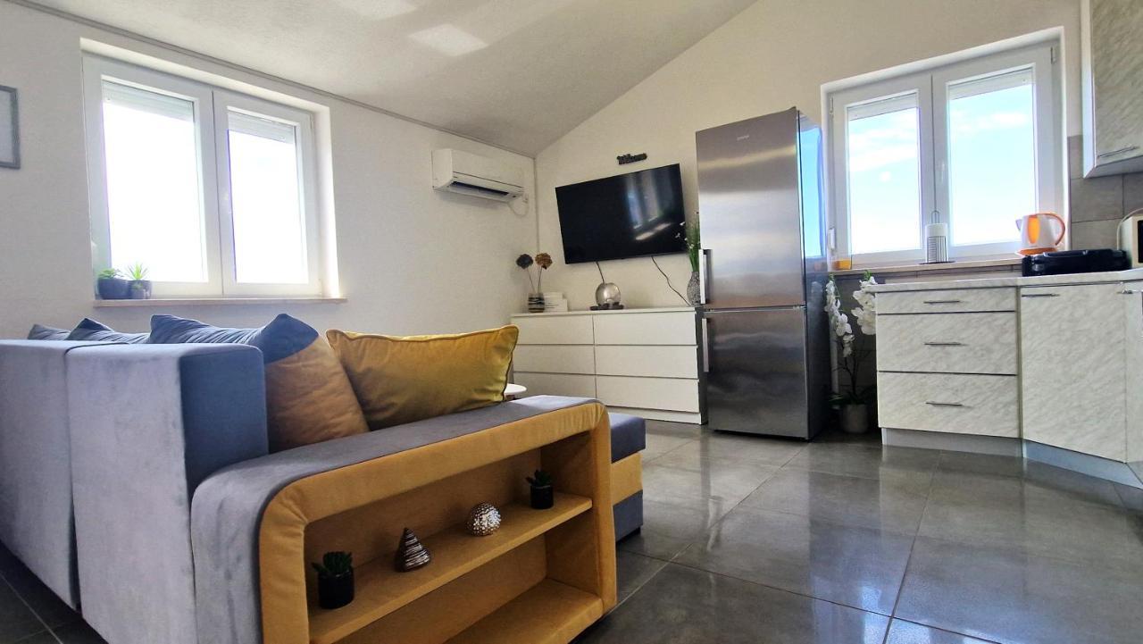 Apartment Goran Krk Town Kültér fotó