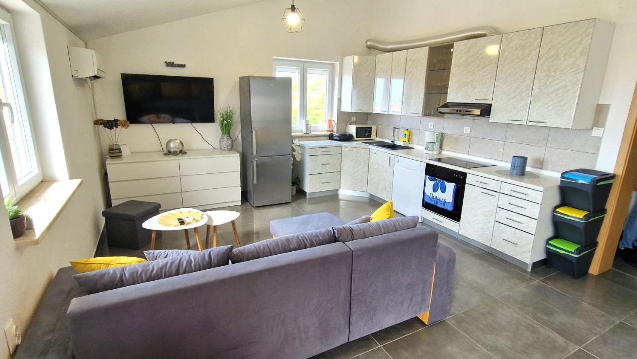 Apartment Goran Krk Town Kültér fotó